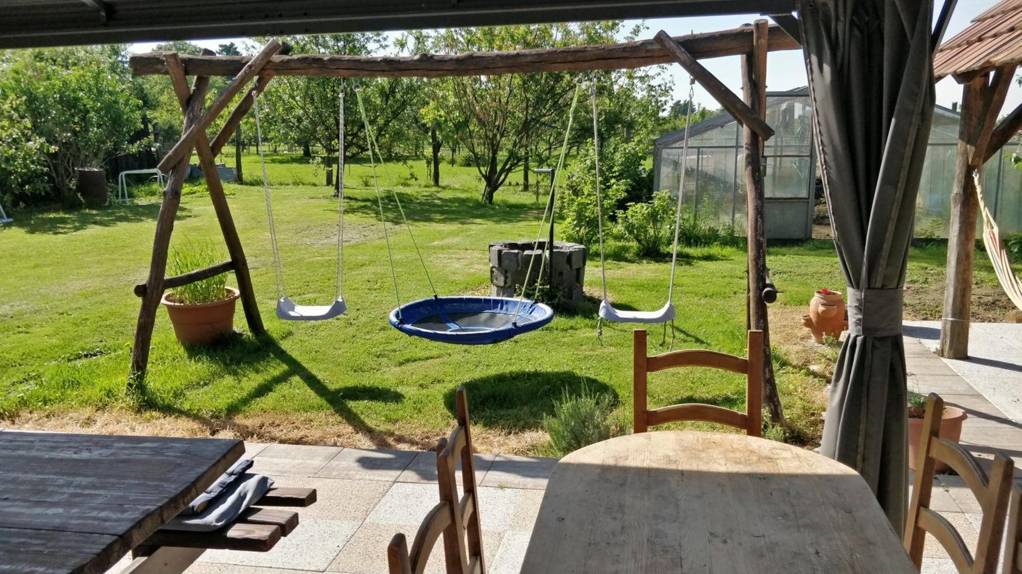 Novakporta Vendeghaz Lägenhet Lakhegy Exteriör bild