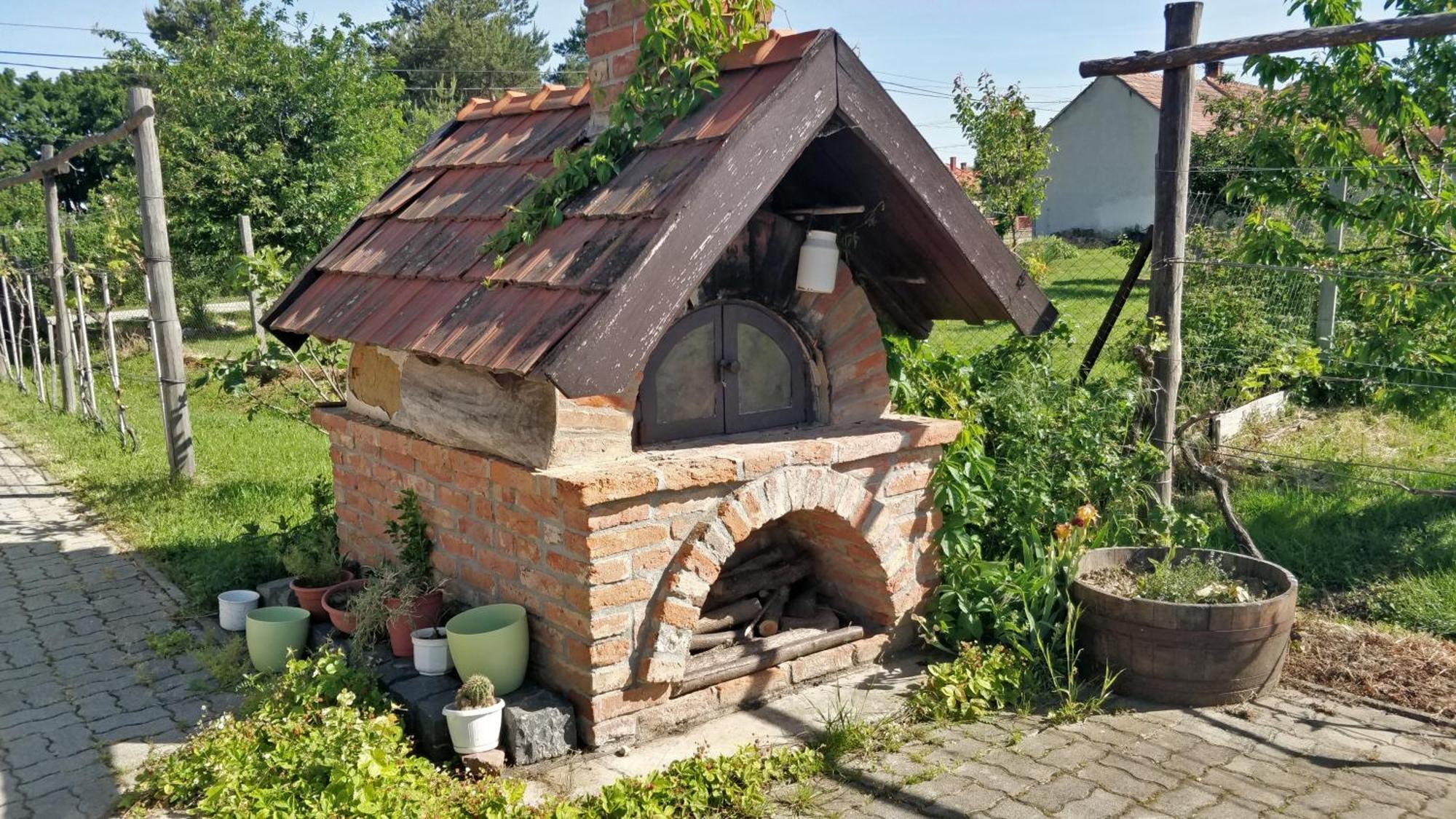 Novakporta Vendeghaz Lägenhet Lakhegy Exteriör bild